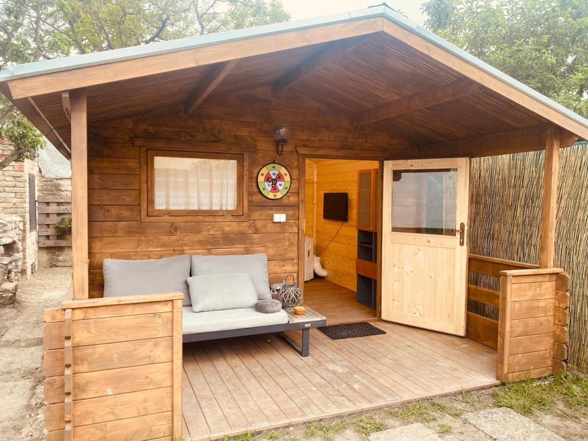 Chatky Daniel-Mikulov, A Private Campsite Just For You Bagian luar foto