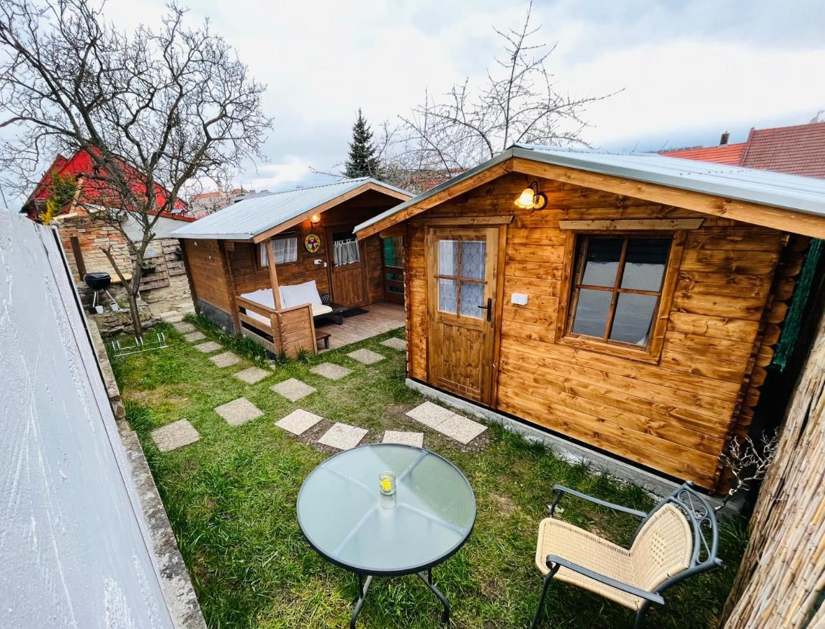 Chatky Daniel-Mikulov, A Private Campsite Just For You Bagian luar foto