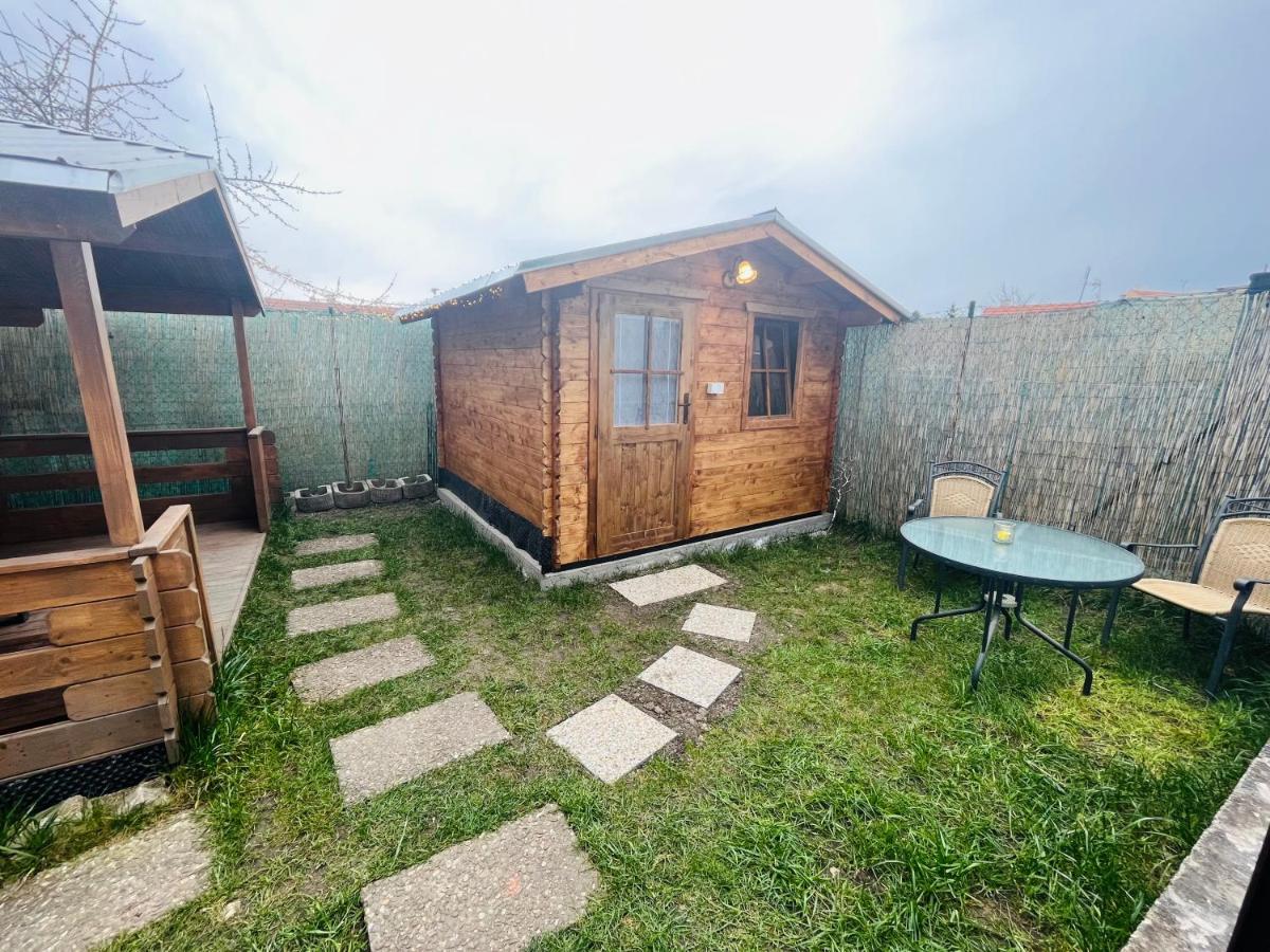 Chatky Daniel-Mikulov, A Private Campsite Just For You Bagian luar foto