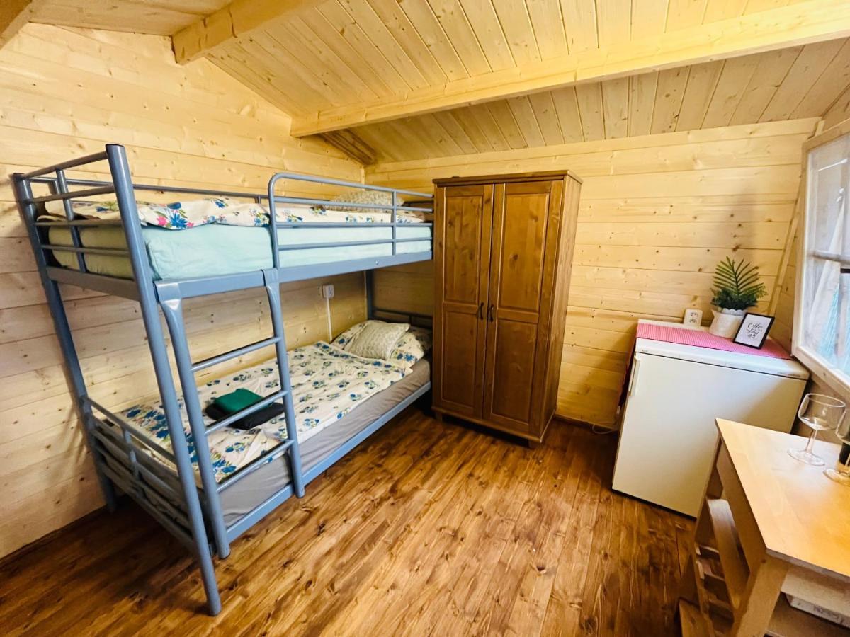 Chatky Daniel-Mikulov, A Private Campsite Just For You Bagian luar foto
