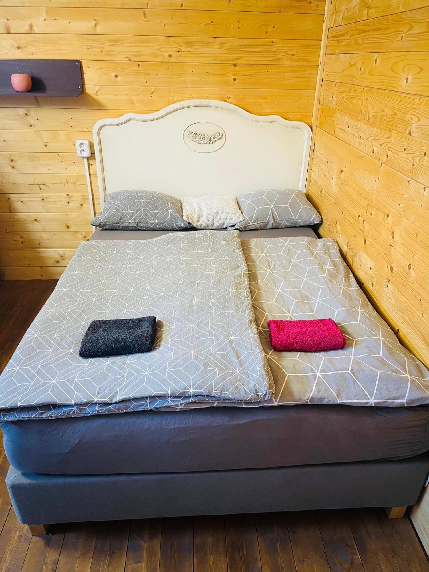 Chatky Daniel-Mikulov, A Private Campsite Just For You Bagian luar foto